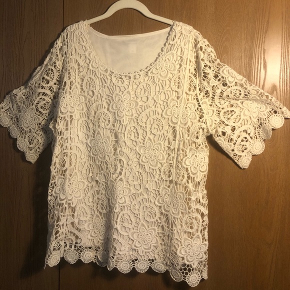 Coldwater Creek - Cream colored lace top - Picture 1 of 8